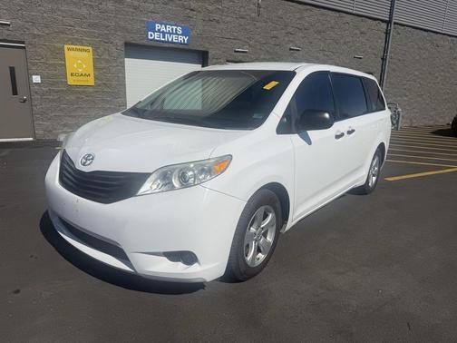 2015 Toyota Sienna L