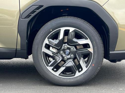 2025 Subaru Forester Hybrid Premium