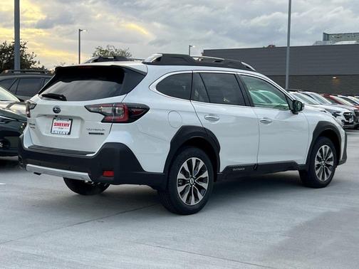 2025 Subaru Outback Touring XT