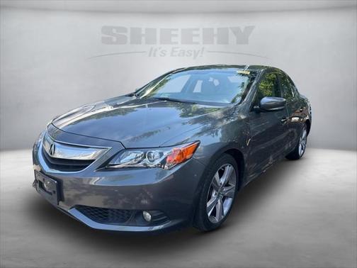 2013 Acura ILX 2.0L w/Premium Package