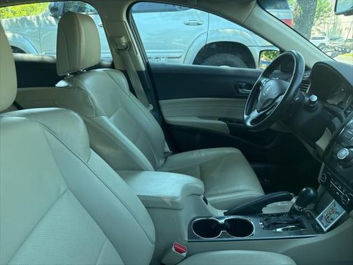2013 Acura ILX 2.0L w/Premium Package