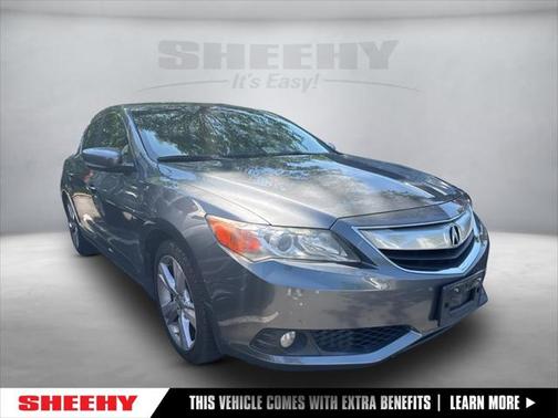 2013 Acura ILX 2.0L w/Premium Package