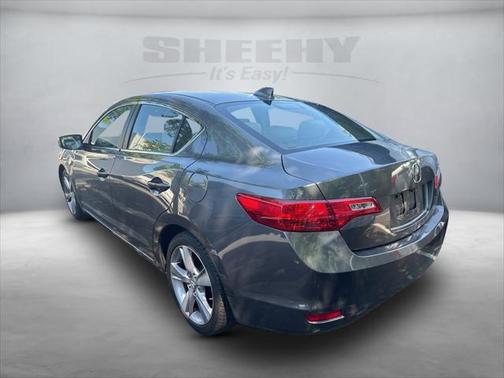 2013 Acura ILX 2.0L w/Premium Package