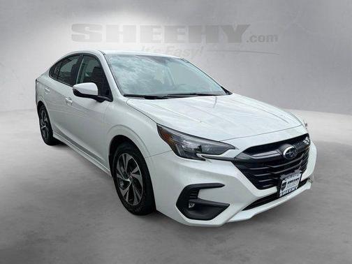 Crystal White Pearl 2025 Subaru Legacy Premium