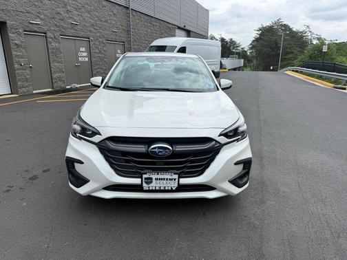 Crystal White Pearl 2025 Subaru Legacy Premium
