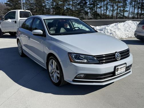 2017 Volkswagen Jetta 1.8T SEL
