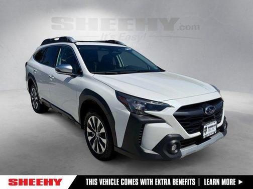 Crystal White Pearl 2025 Subaru Outback Touring