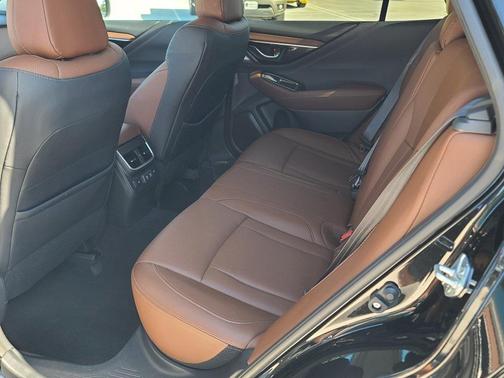 2022 Subaru Outback Touring XT