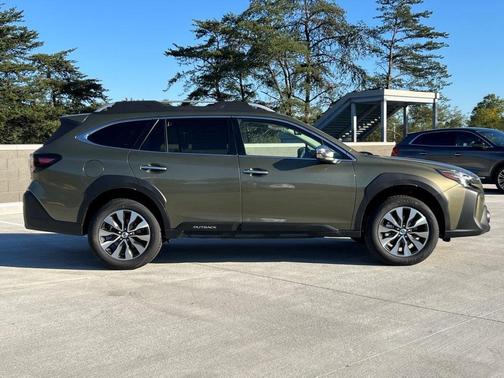 2025 Subaru Outback Touring