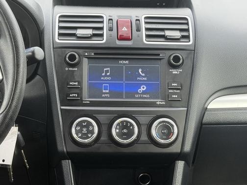 2016 Subaru Impreza 2.0i