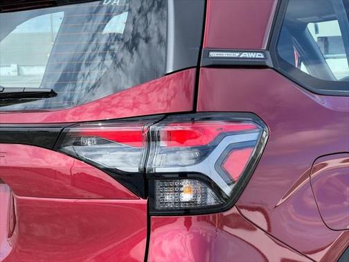2025 Subaru Forester Base