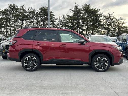 2025 Subaru Forester Hybrid Premium