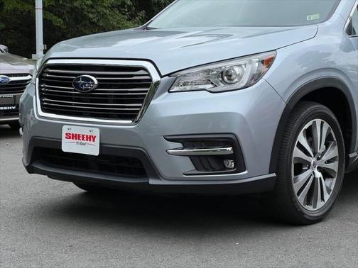 Ice Silver Metallic 2021 Subaru Ascent Limited 7-Passenger