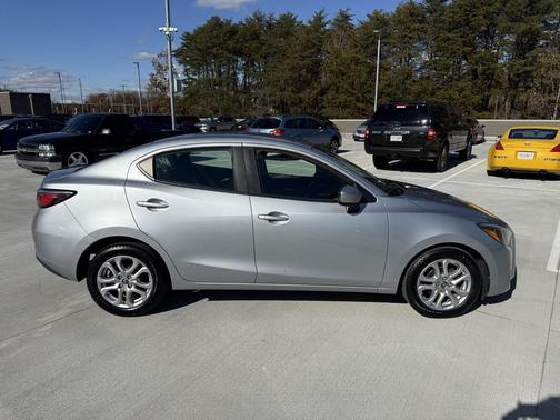 2018 Toyota Yaris iA Base