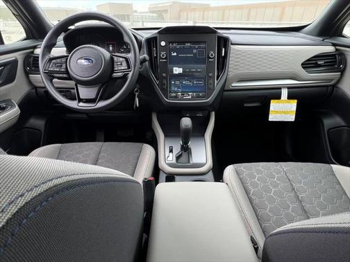 2025 Subaru Forester Base