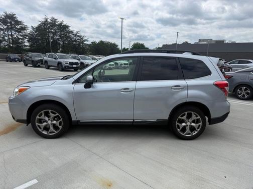 Ice Silver Metallic 2016 Subaru Forester 2.5i Touring