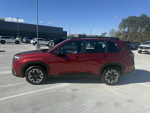 2025 Subaru Forester Base