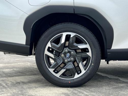 2025 Subaru Forester Hybrid Premium