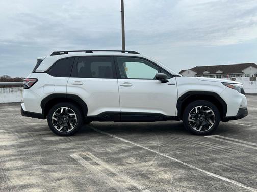 2025 Subaru Forester Hybrid Premium