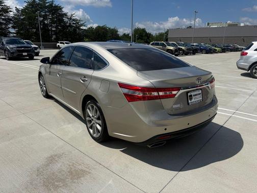Creme Brulee Mica 2015 Toyota Avalon XLE Touring