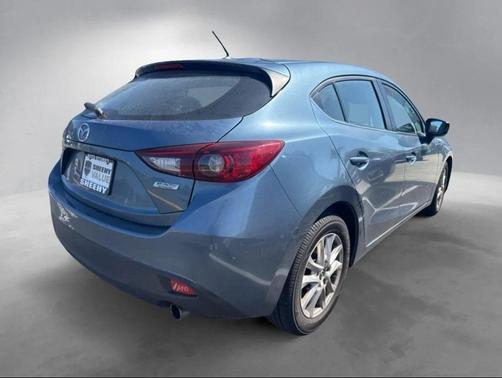 2016 Mazda Mazda3 i Touring