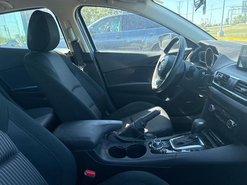2016 Mazda Mazda3 i Touring