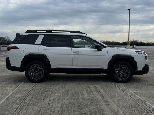 White Pearl 2026 Subaru Outback Premium