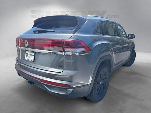 2024 Volkswagen Atlas Cross Sport 2.0T SE w/Technology 4MOTION