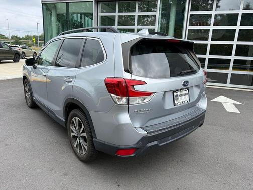 Ice Silver Metallic 2019 Subaru Forester Limited