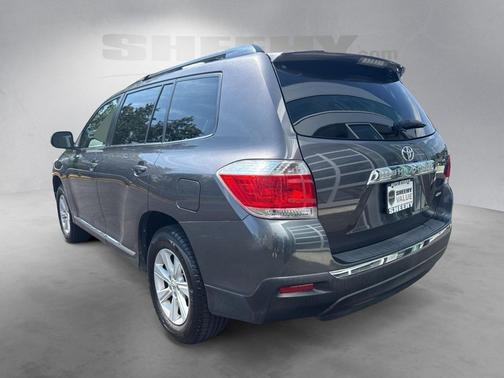 2013 Toyota Highlander SE