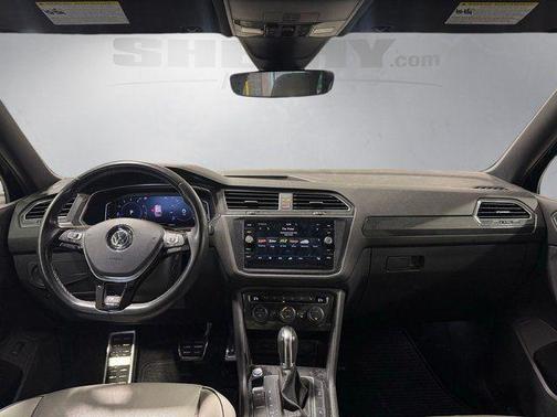 Deep Black Pearl 2019 Volkswagen Tiguan 2.0T SEL