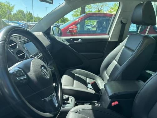 2017 Volkswagen Tiguan 2.0T Wolfsburg Edition