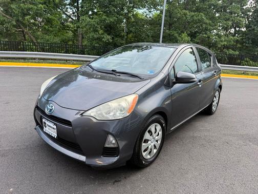 Magnetic Gray Metallic 2013 Toyota Prius c One