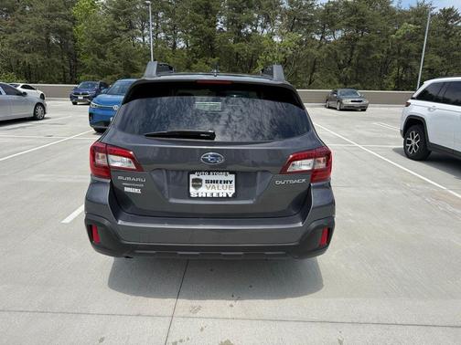 Gray Metallic 2018 Subaru Outback 2.5i Limited