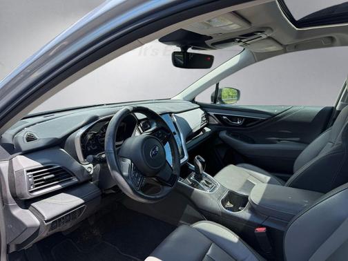 Ice Silver Metallic 2024 Subaru Outback Onyx Edition XT