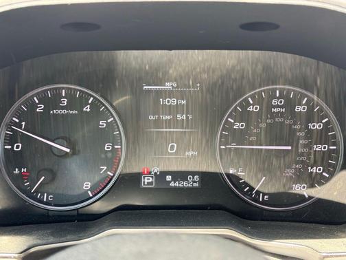 Ice Silver Metallic 2024 Subaru Outback Onyx Edition XT