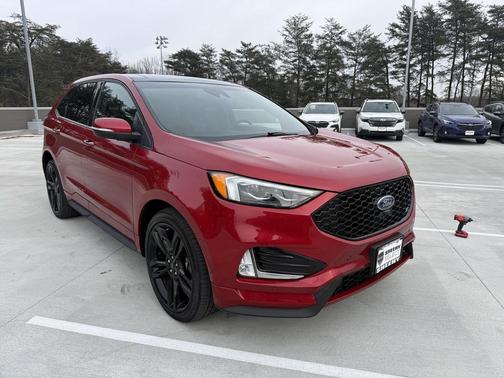 2020 Ford Edge ST