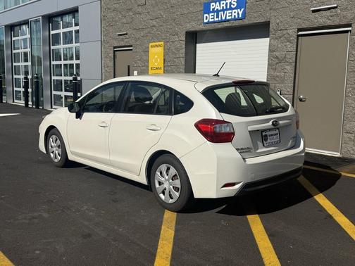 2016 Subaru Impreza 2.0i