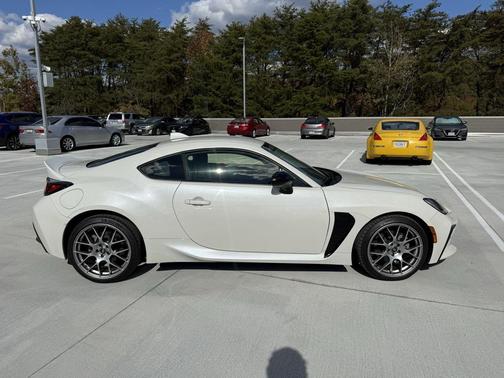2023 Toyota GR86 Premium
