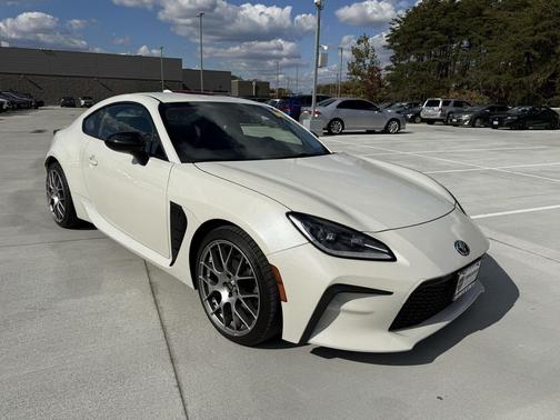 2023 Toyota GR86 Premium