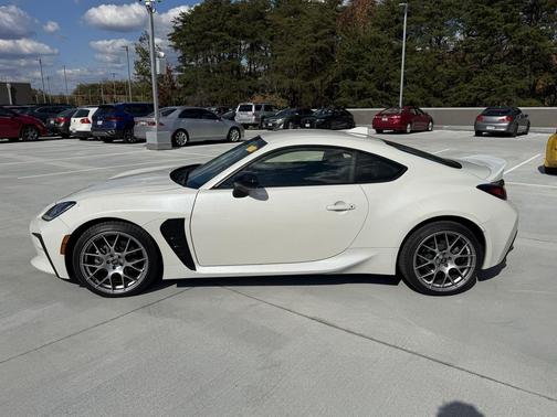 2023 Toyota GR86 Premium