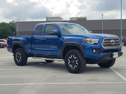 2017 Toyota Tacoma TRD Sport