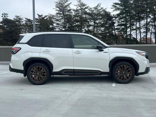 2025 Subaru Forester Hybrid Sport