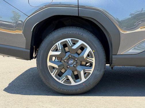 Magnetite Gray Metallic 2026 Subaru Forester Base