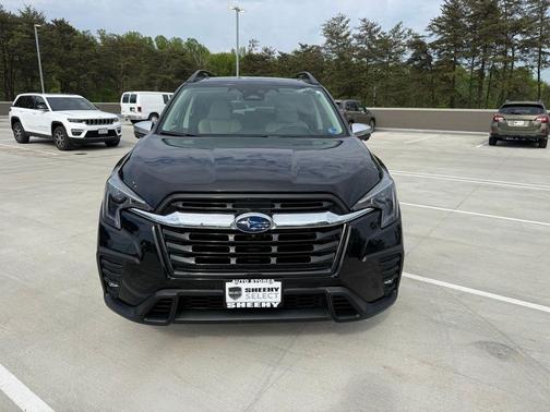 Crystal Black Silica 2023 Subaru Ascent Limited 8-Passenger
