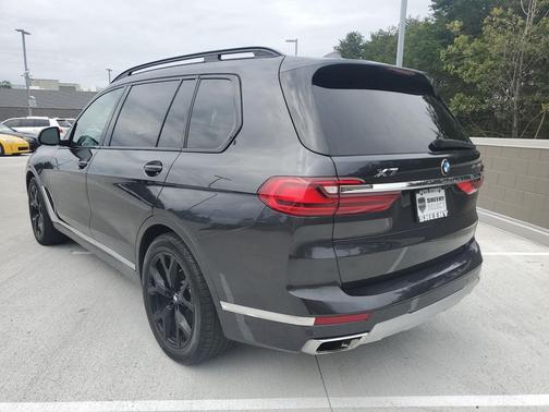 2022 BMW X7 xDrive40i