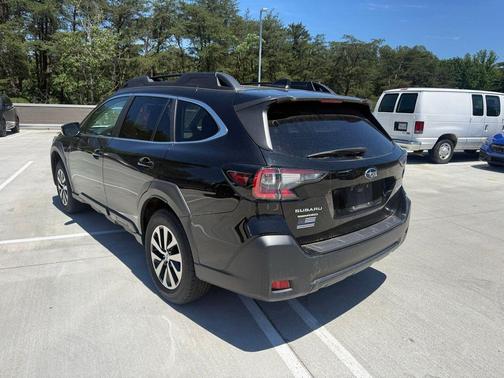 Crystal Black Silica 2024 Subaru Outback Premium