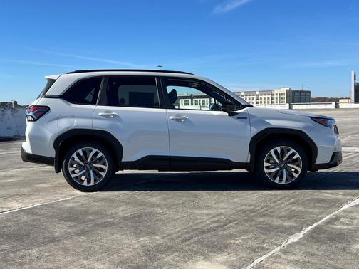 2025 Subaru Forester Hybrid Touring