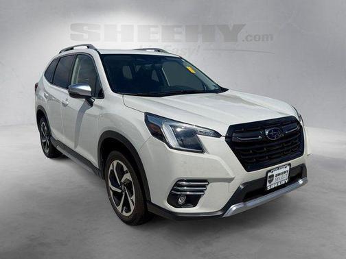 Crystal White Pearl 2024 Subaru Forester Touring