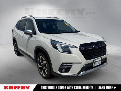 Crystal White Pearl 2024 Subaru Forester Touring